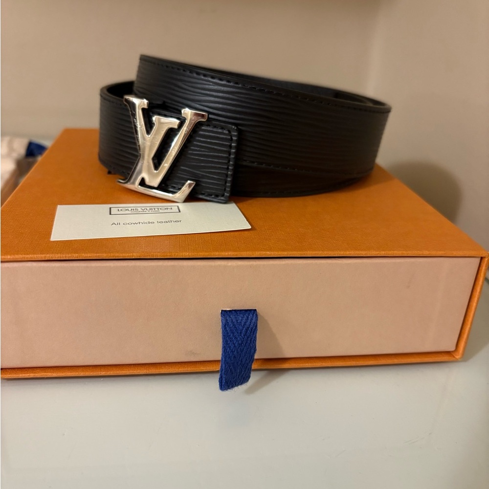 Louis Vuitton Black and Silver Belt monogram with dust bag, box and bag all tags